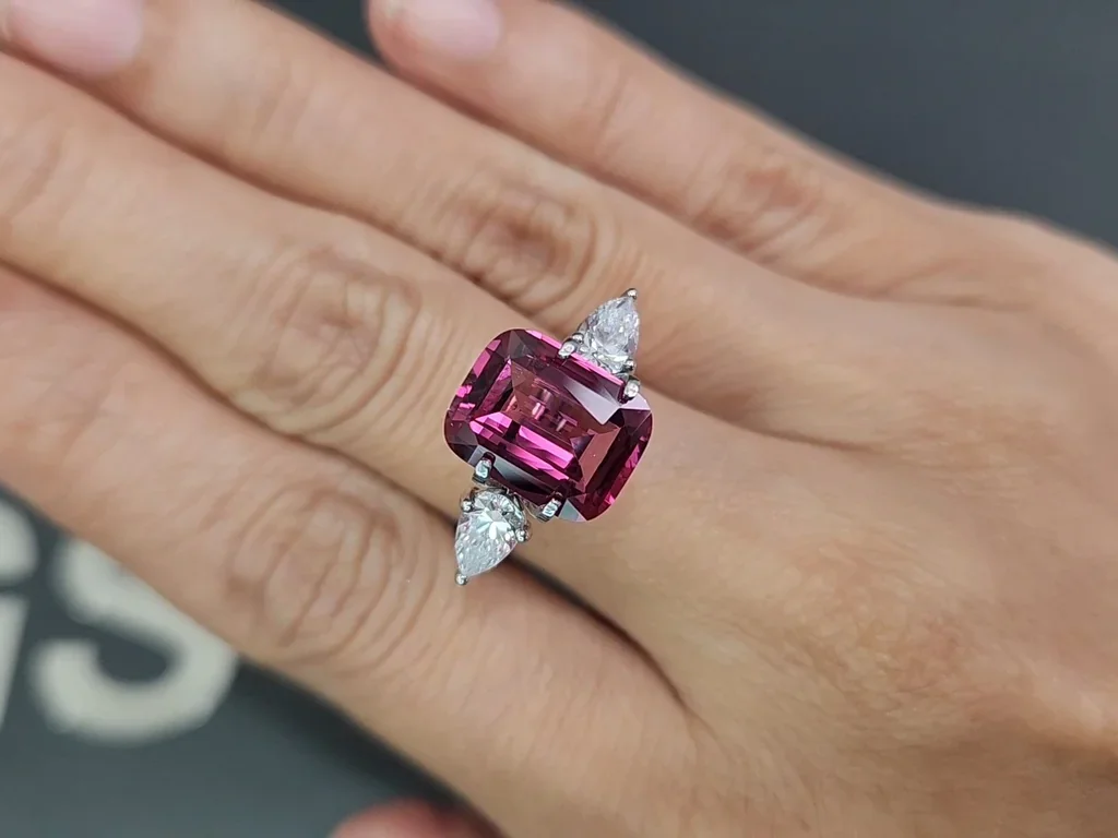 Purple spinel  cushion cut 4.56 carats, Tanzania Image №5