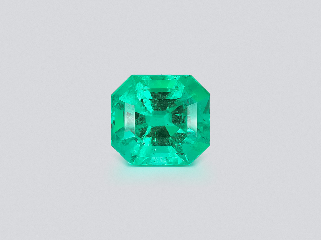Émeraude verte intense Mariposa, taille octogonale 5,16 carats, Colombie Image №1
