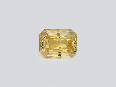 Saphir jaune vif, taille radiant 1,60 carat, Sri Lanka photo