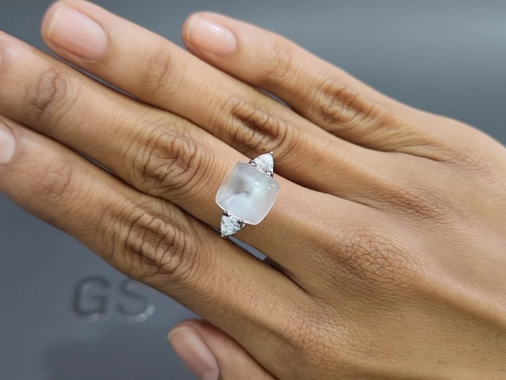 Piedra lunar talla cabujón de 6,60 quilates, Birmania Image №5