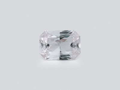 Kunzite light green radiant cut 3.09 carats, Pakistan photo