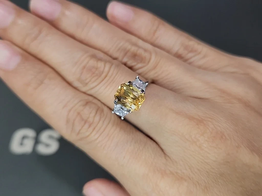 Leuchtend gelber saphir im radiant-schliff 2,53 karat, Sri Lanka Image №5