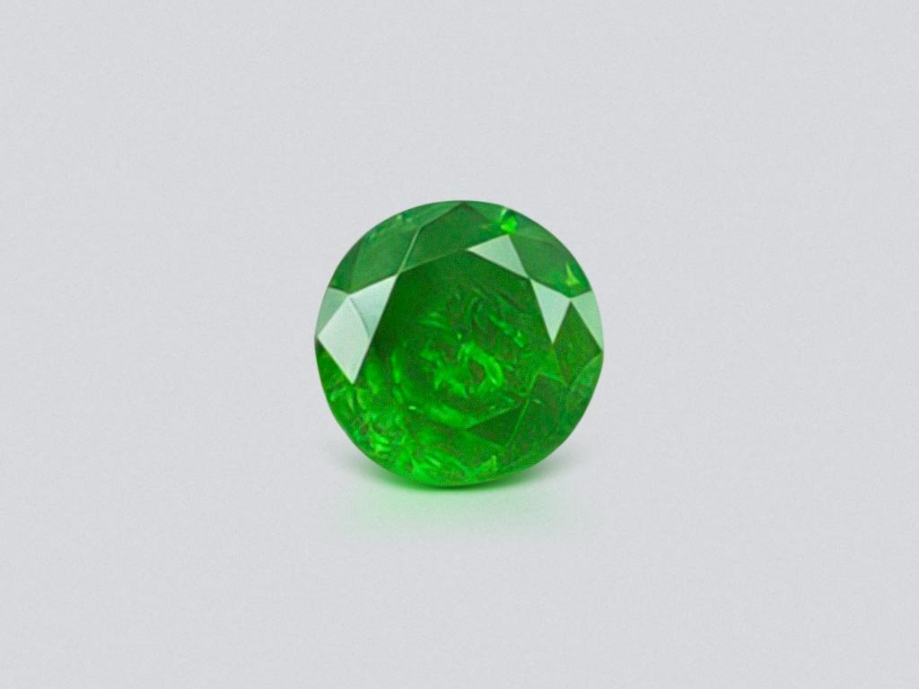 Uraler Demantoid im Kreisschliff 0,89 Karat Image №1