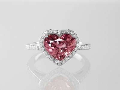 Ring with pink spinel 2.36 ct and diamonds in 18K white gold  photo