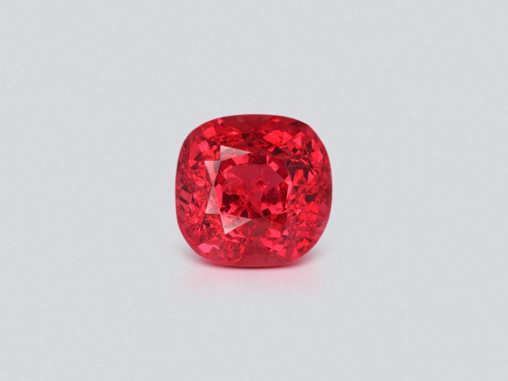 Spinelle rouge taille coussin riche 0,95 carats, Birmanie  Image №1