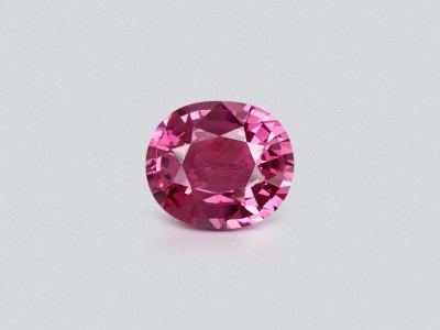 Unique Mansin vivid pink spinel 3.24 carat in oval cut, Burma photo