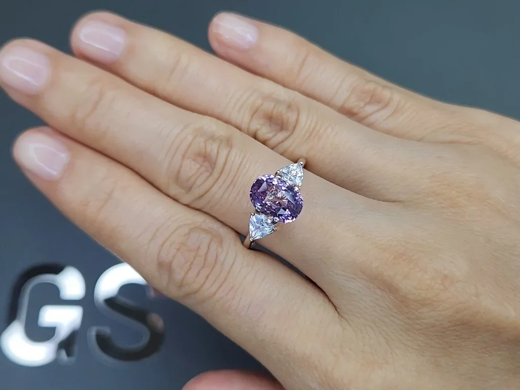 Spinelle de lavande taille ovale 2,98 carats, Tanzanie Image №5
