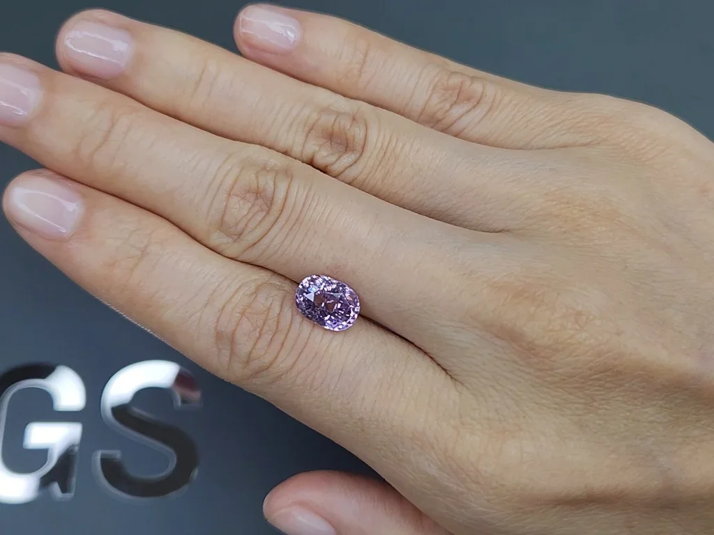 Spinelle de lavande taille ovale 2,98 carats, Tanzanie Image №2