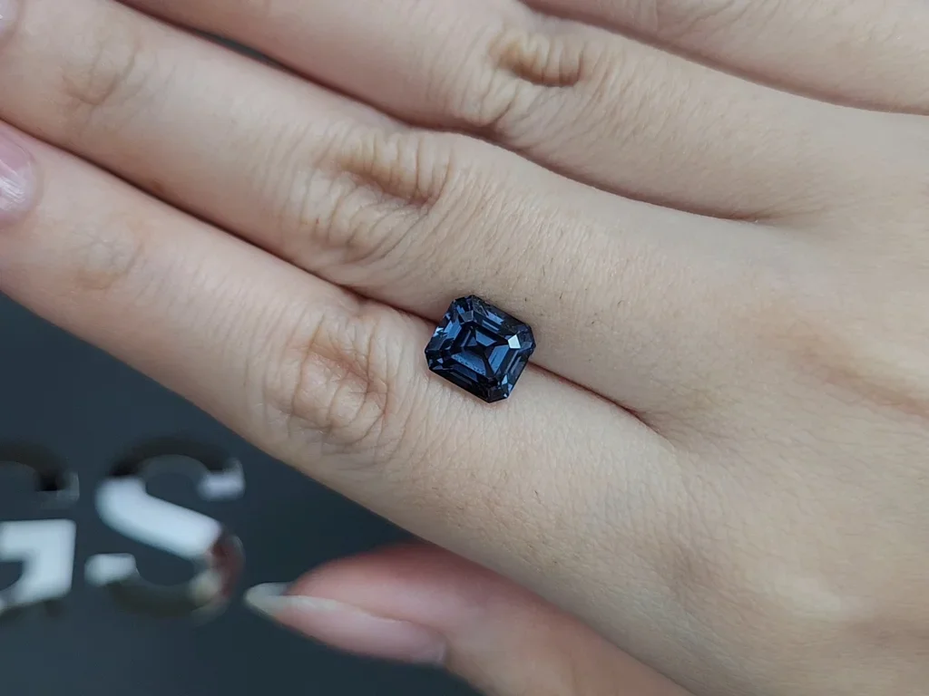 Deep Blue spinel in octagon cut 3.37 carats, Sri Lanka Image №2