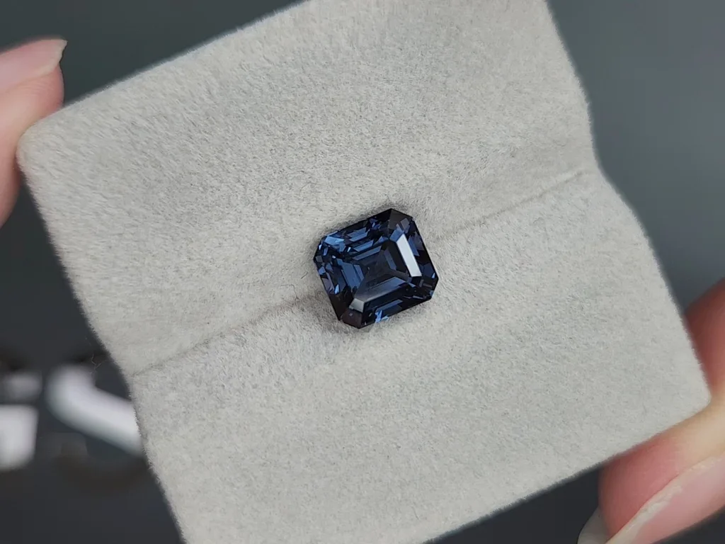 Deep Blue spinel in octagon cut 3.37 carats, Sri Lanka Image №3
