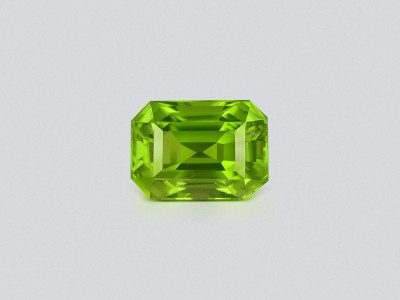 Péridot vert jaune taille octogonale 5,20 ct Birmanie  photo