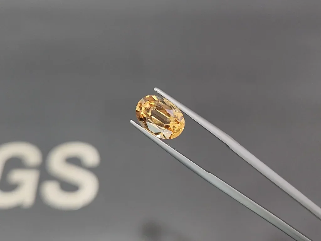 Granate hessonita, talla ovalada 3,64 quilates, África Image №3