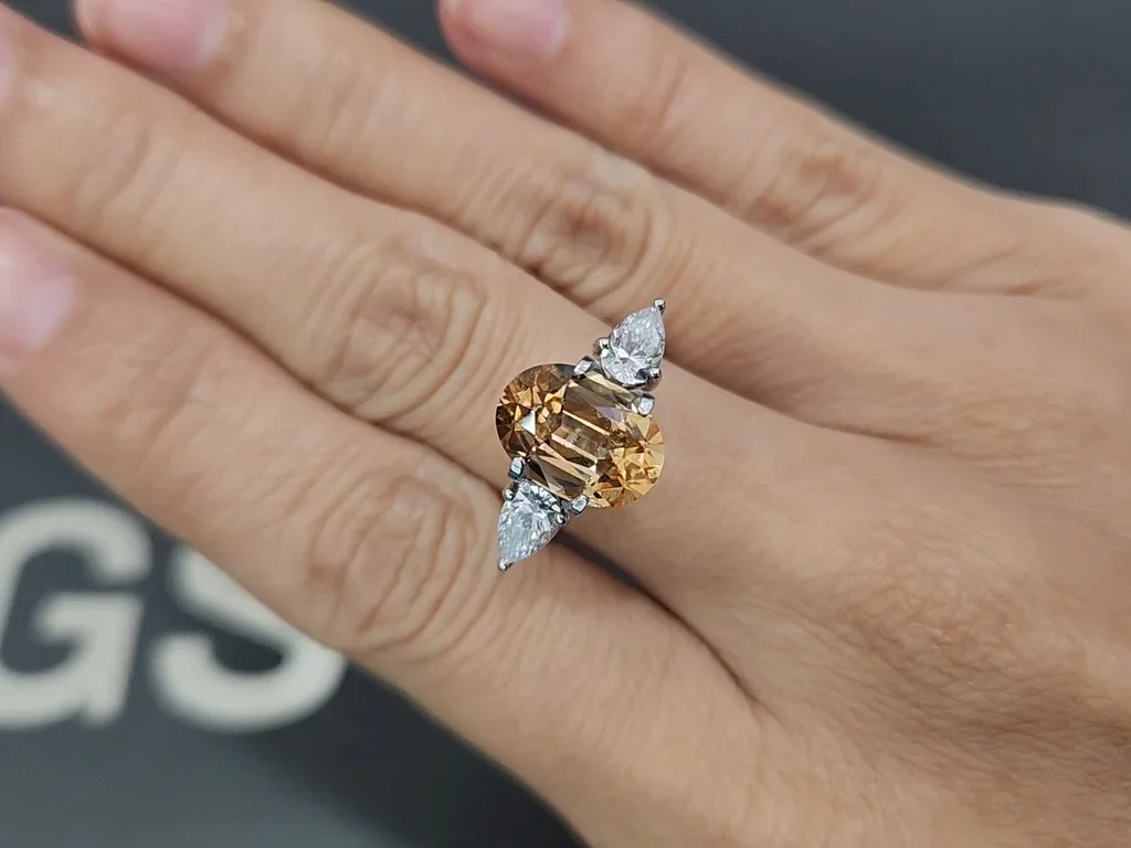 Granate hessonita, talla ovalada 3,64 quilates, África Image №5