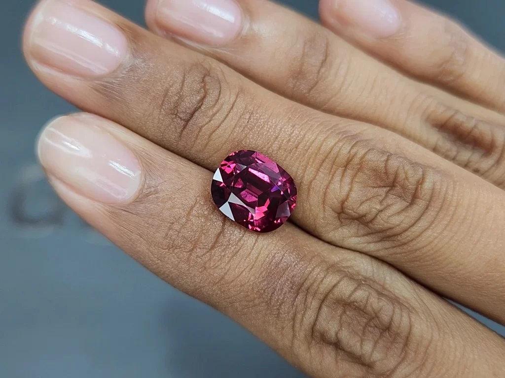 Spinelle rouge rose taille coussin de 5,08 carats, Birmanie  Image №2