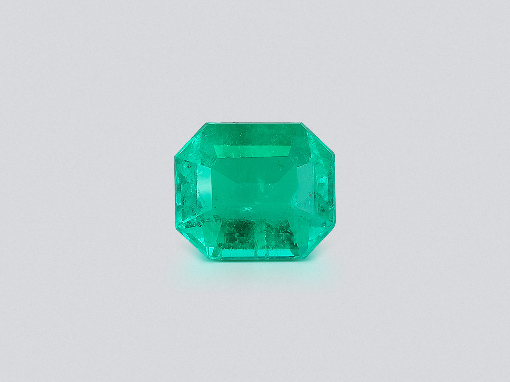 Émeraude verte intense mariposa, taille octogonale 5,67 carats, Colombie Image №1
