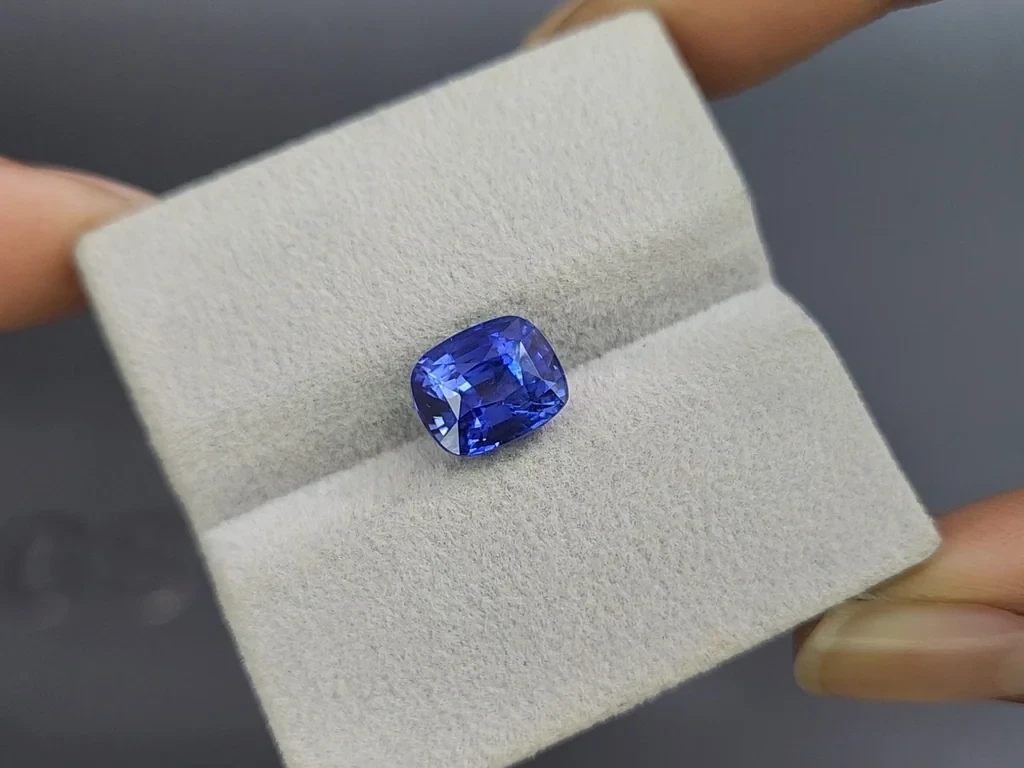 Saphir bleuet de 4,13 carats, taille coussin, Sri Lanka Image №4