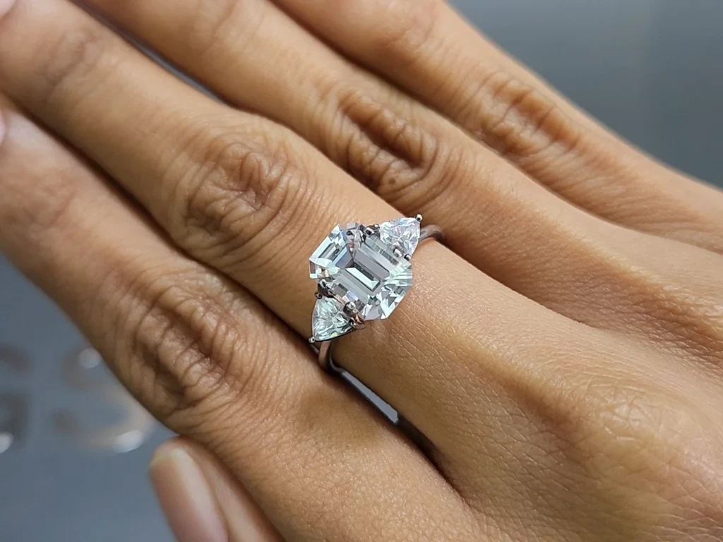 Kunzite octagon cut 2.64 carats, Pakistan Image №5