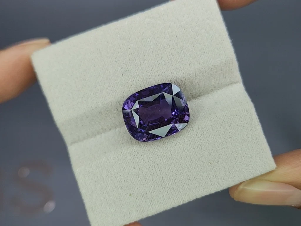 Saphir violet non chauffé de 10,10 carats, taille coussin, du Sri Lanka Image №4