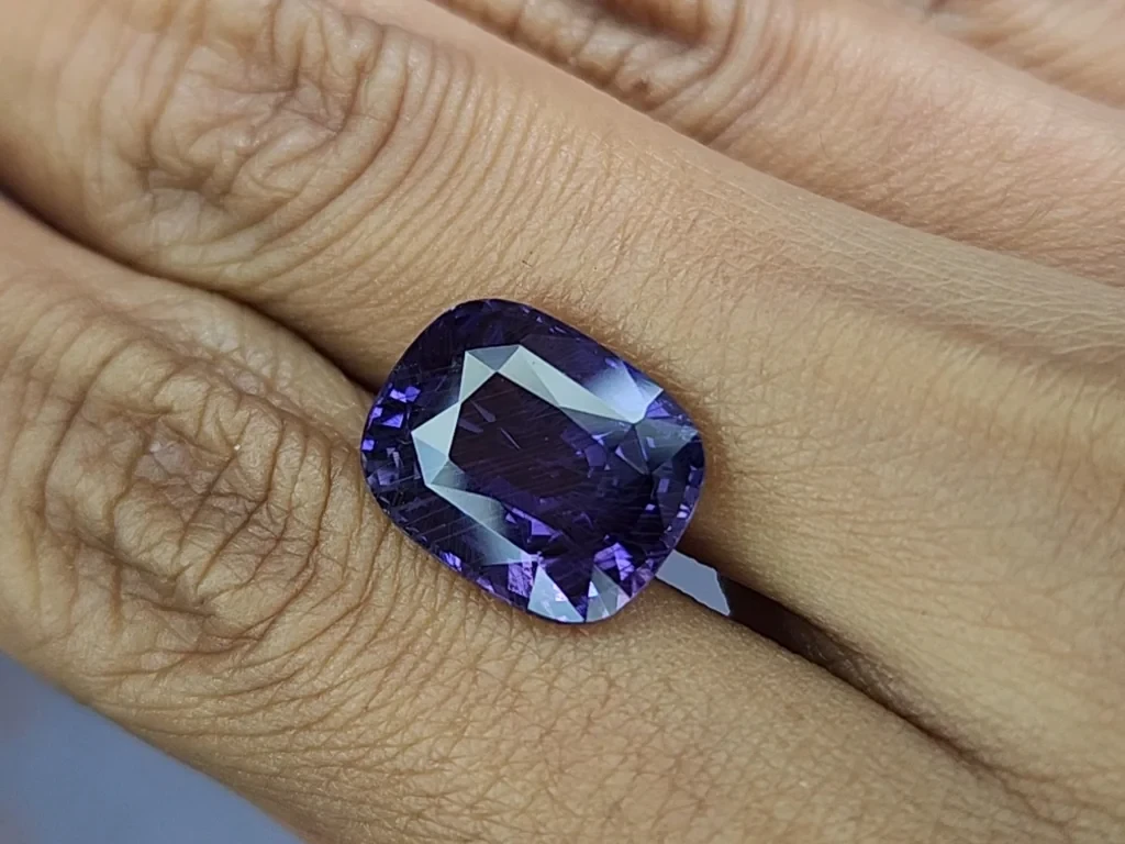 Saphir violet non chauffé de 10,10 carats, taille coussin, du Sri Lanka Image №2