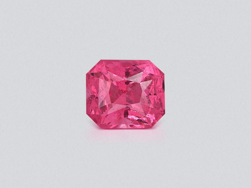 Leuchtend rosa Mahenge-spinell im radiant-schliff 2,53 karat, Tansania Image №1