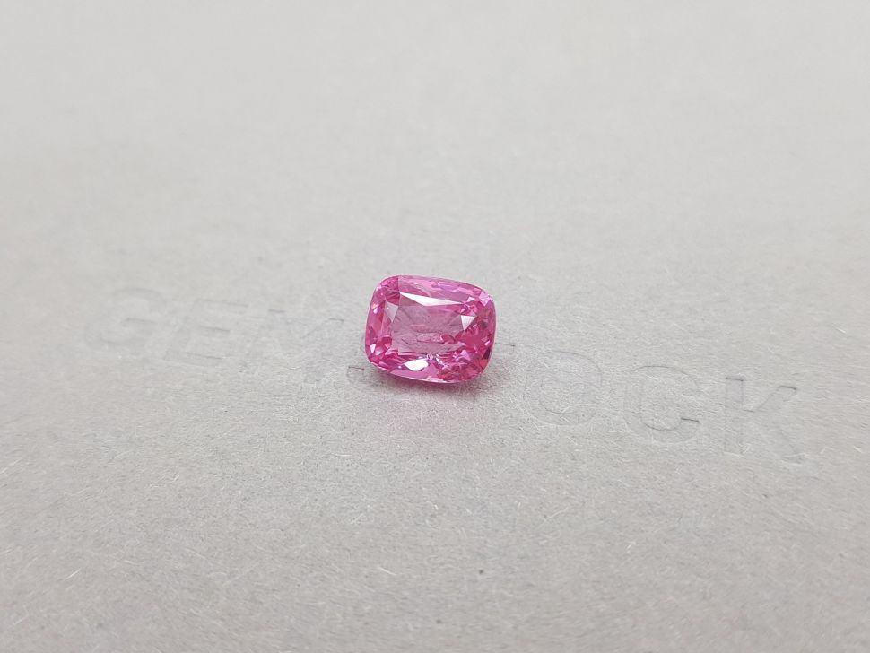 Baby pink cushion cut spinel 3.01 ct Image №2