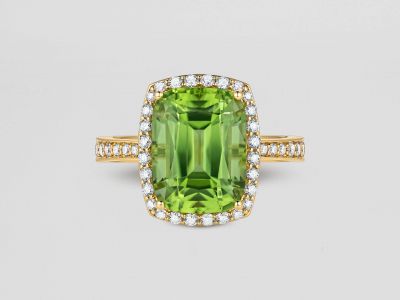 Ring with peridot and diamonds in 18K yellow gold photo