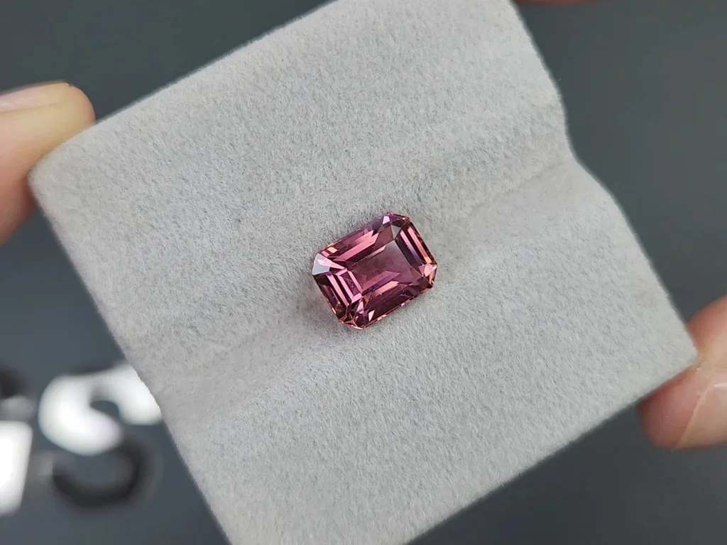Octagon cut pink tourmaline 2.96 carats, Africa Image №4