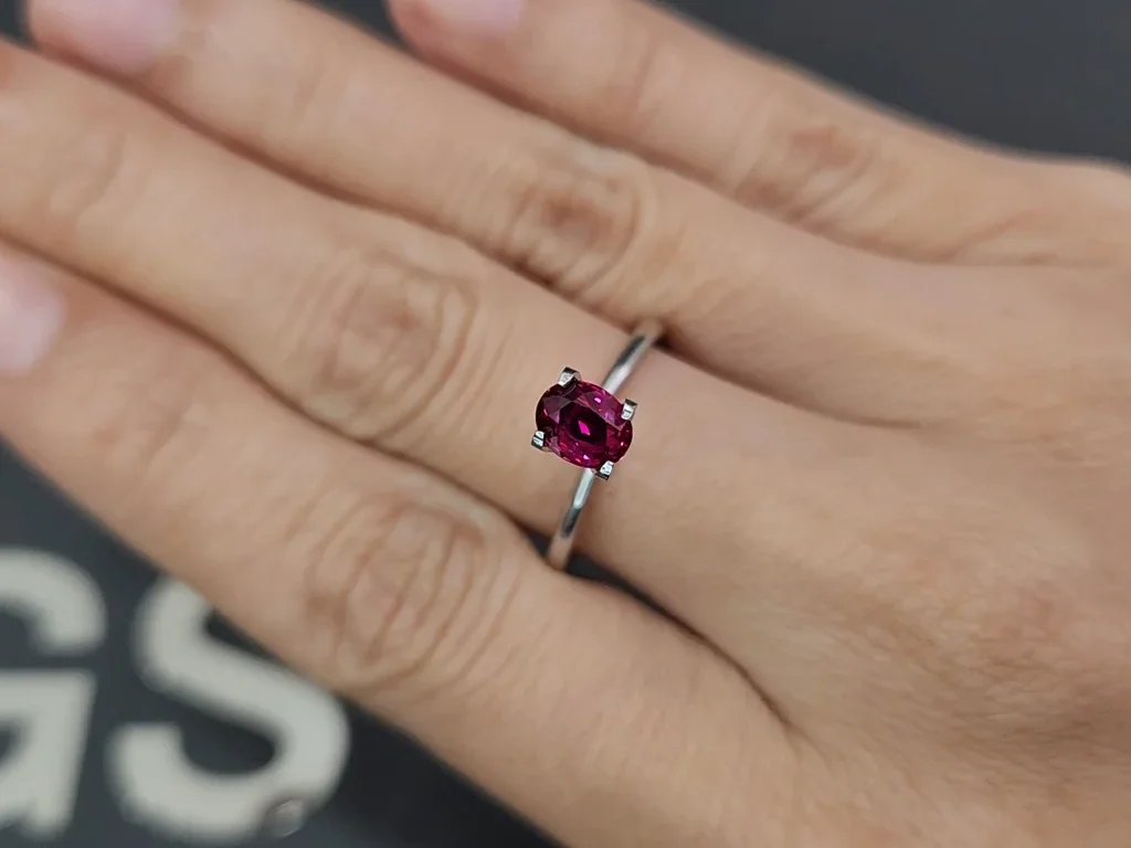 Unheated ruby oval cut 1.00 carats, Mozambique Image №5