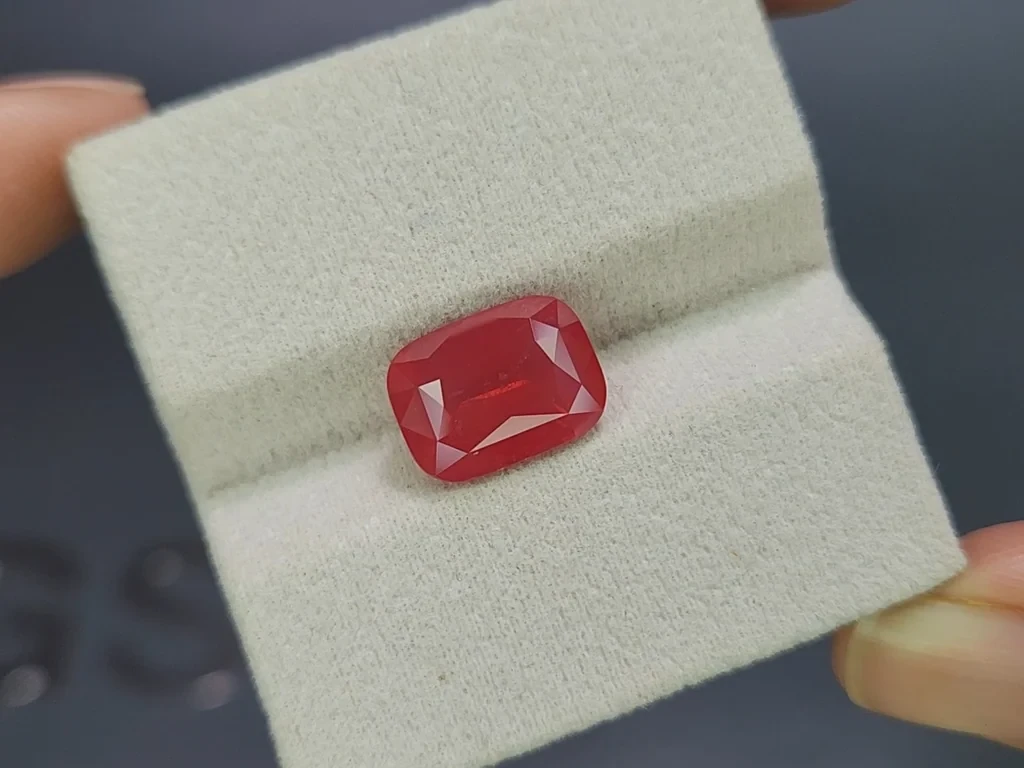 Pink spinel Mahenge cushion cut 6.35 carats, Tanzania Image №4