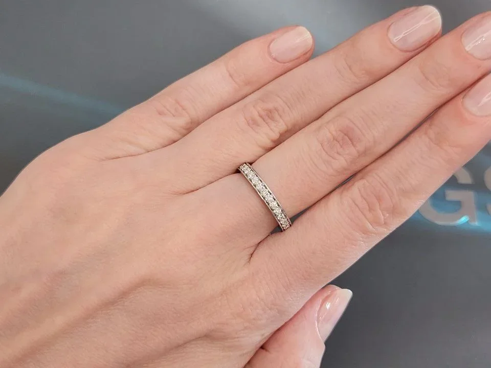 Diamond ring in 18K white gold Image №4