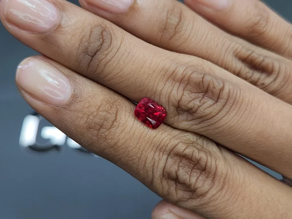 Spinel Vivid Red Pink сushion сut 1.65 carats, Burma Image №2
