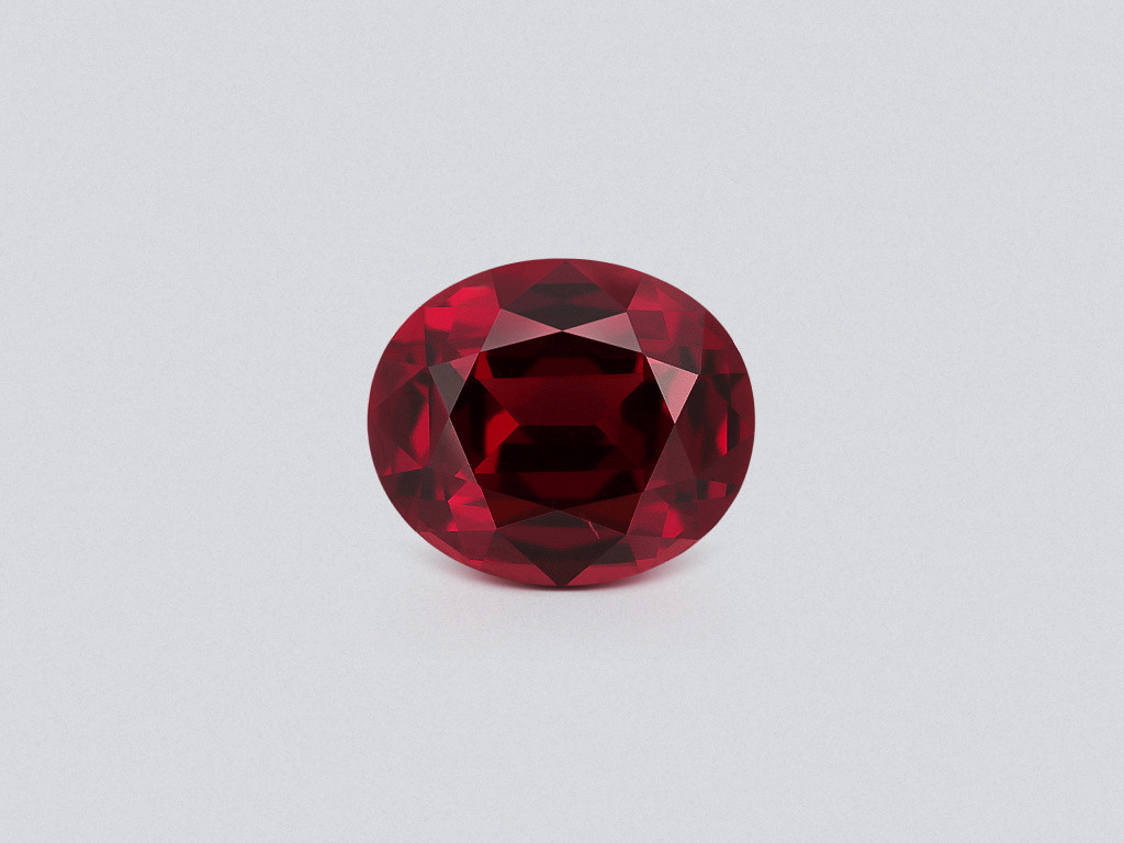 Grenat rhodolite, taille ovale, 6,26 carats, Afrique Image №1