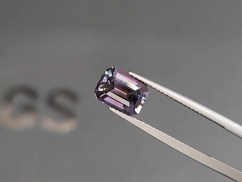 Tanzanite octagon cut  2.77 carats, Tanzania Image №3