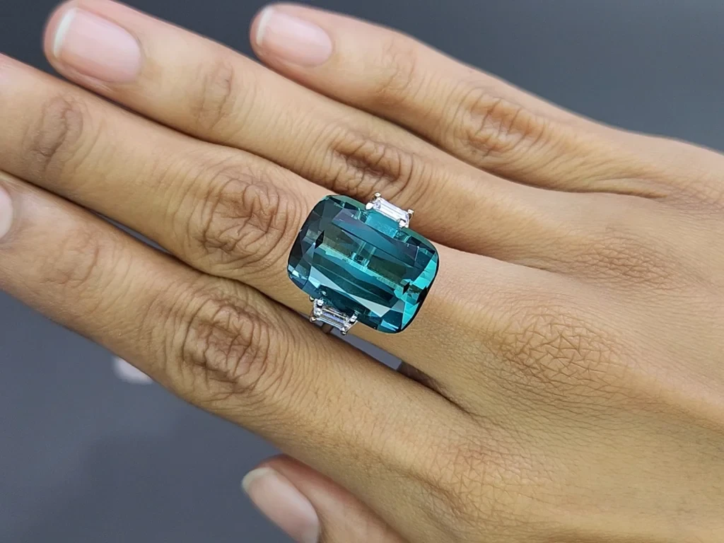 Kissenförmiger Lagunen turmalin 20,34 karat, Afghanistan Image №5