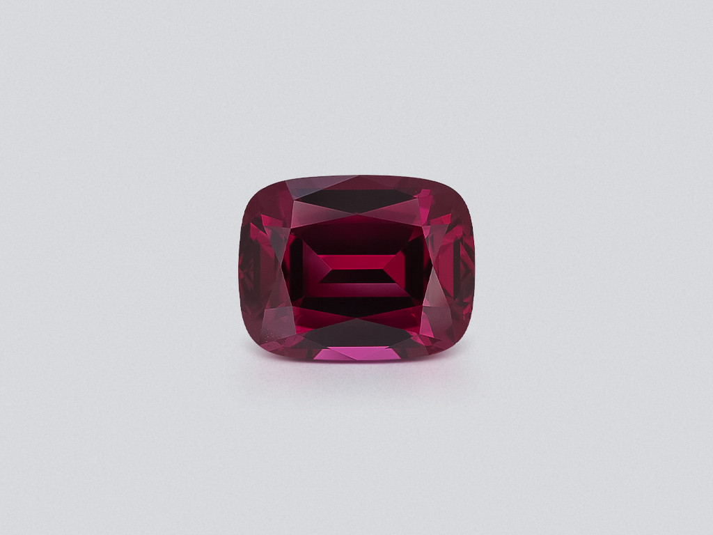 Garnet  rhodolite cushion cut 10.98 carats,  Madagascar Image №1