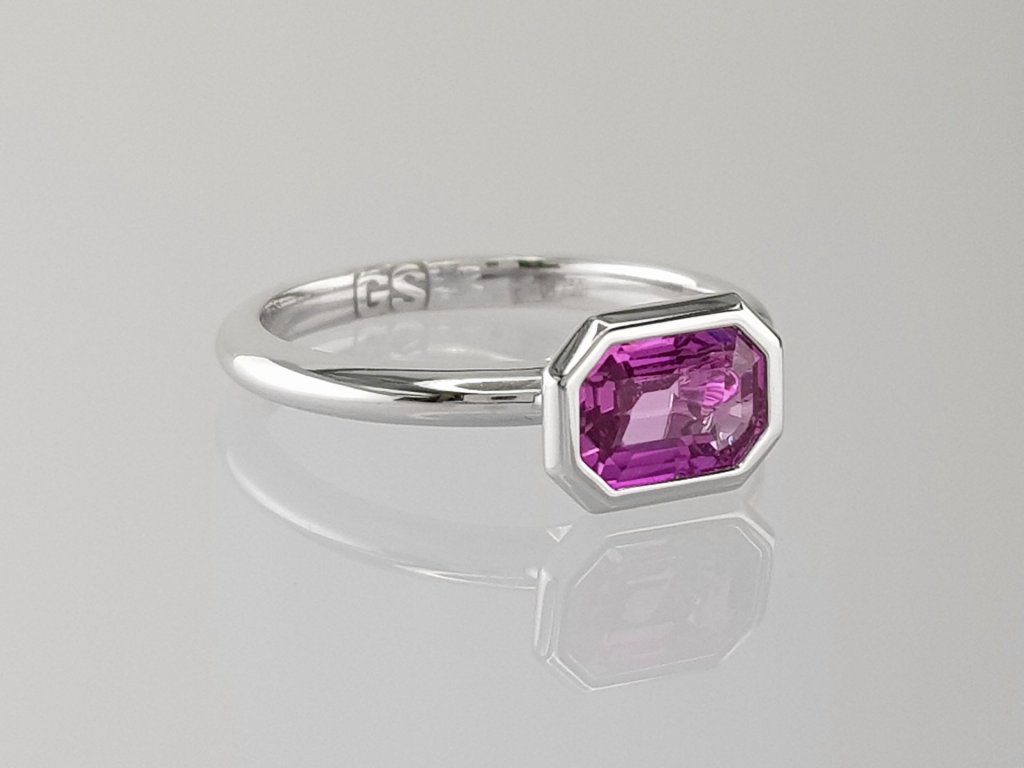 Natural pink sapphire 1.33 ct  ring in 18K white gold Image №3