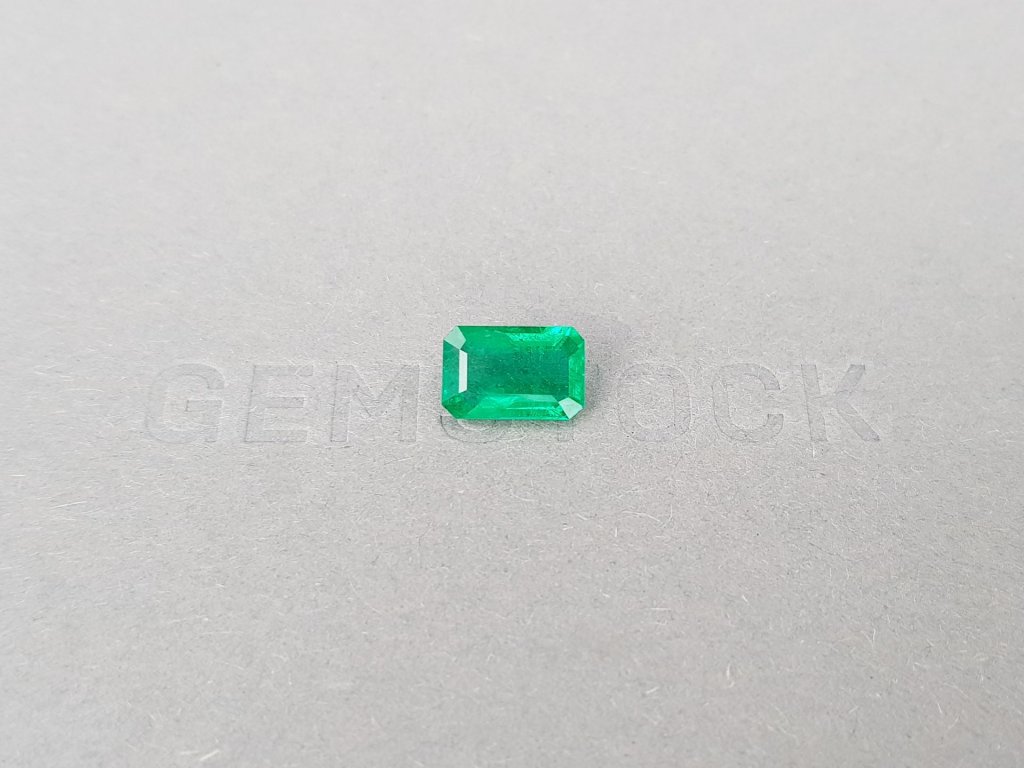 Vivid Green emerald in octagon cut 1.85 ct, Zambia Image №1