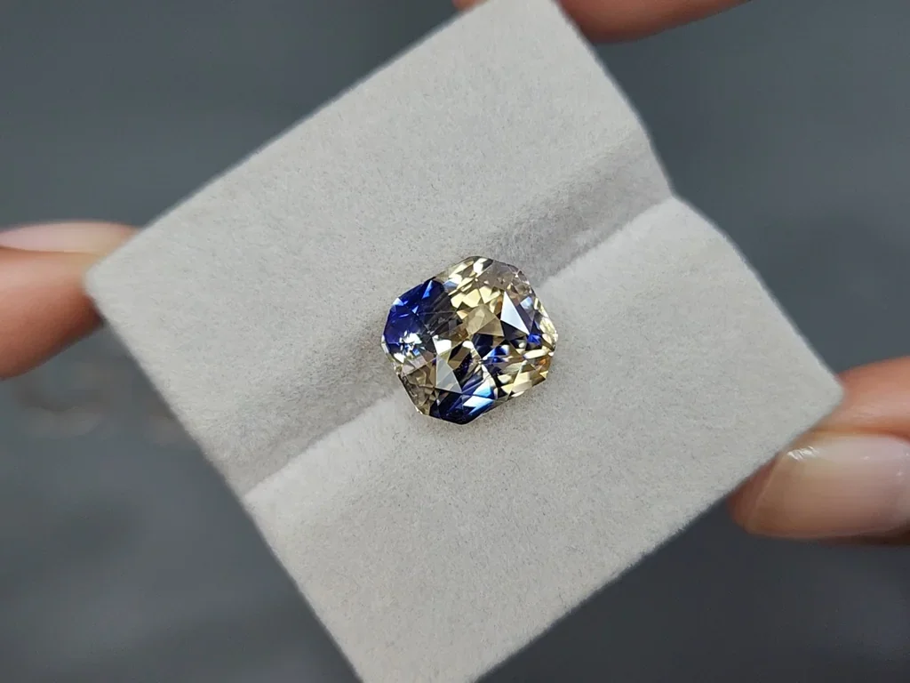 Zafiro bicolor de talla radiante sin calentar de 10,61 quilates, Sri Lanka Image №4