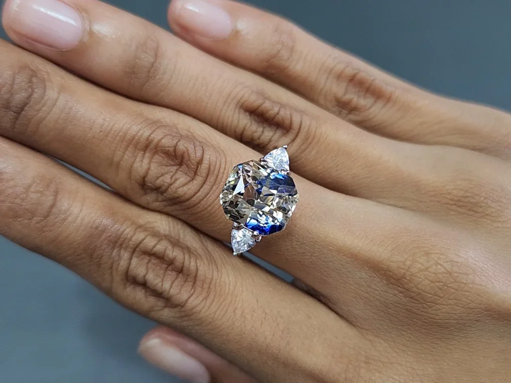 Zafiro bicolor de talla radiante sin calentar de 10,61 quilates, Sri Lanka Image №5