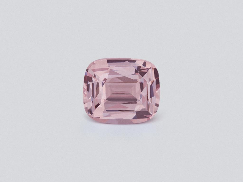 Zartrosa saphir im kissenschliff 1,56 karats, Madagaskar Image №1