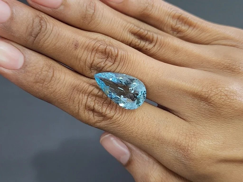 Aguamarina talla pera de 10,74 quilates, Madagascar Image №2