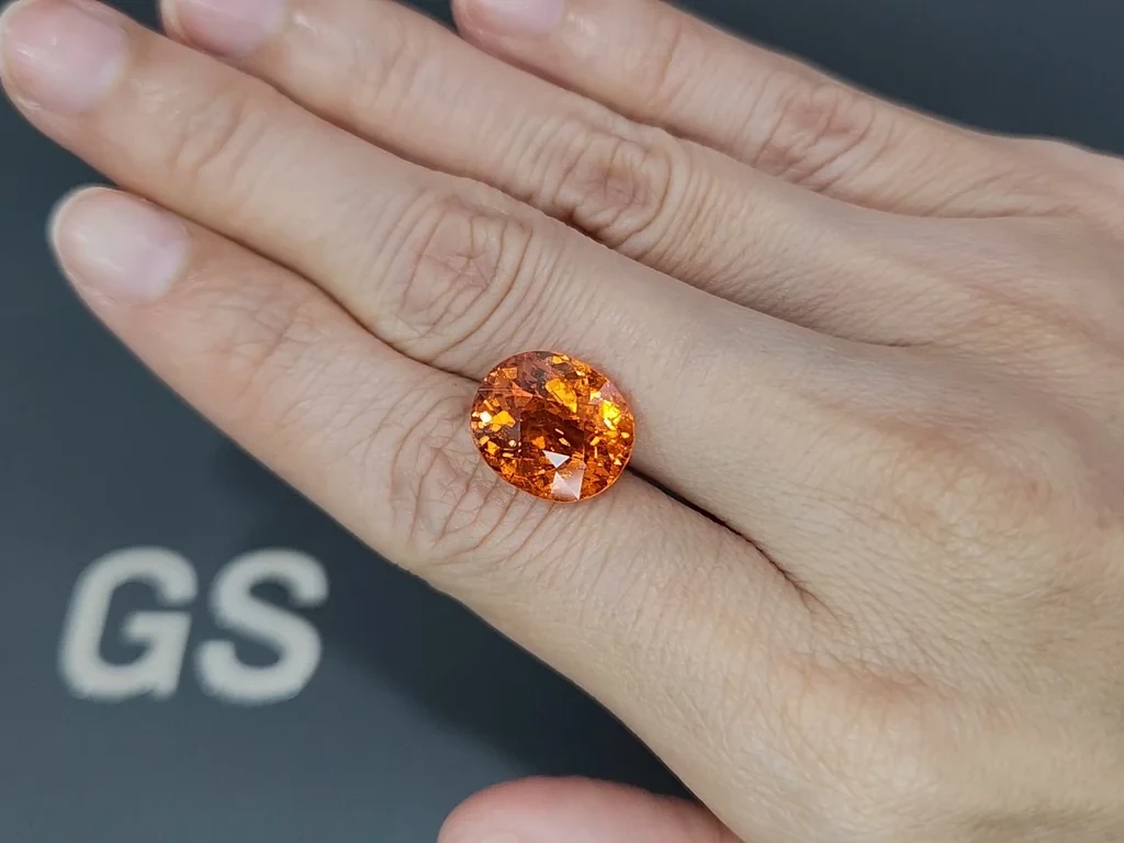 Granate mandarín espesartita de talla ovalada, 10,12 quilates, África Image №2