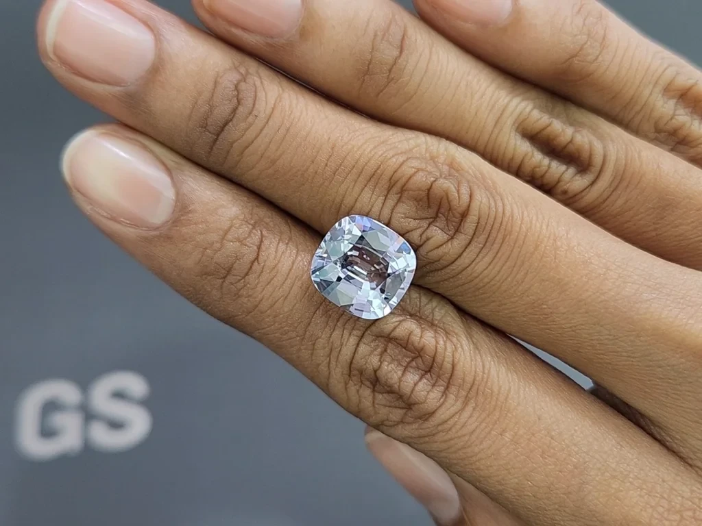 Espinela de talla cojín de 6,31 quilates, Birmania Image №2