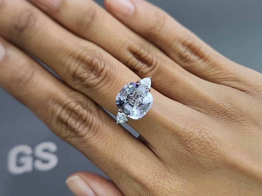 Espinela de talla cojín de 6,31 quilates, Birmania Image №5