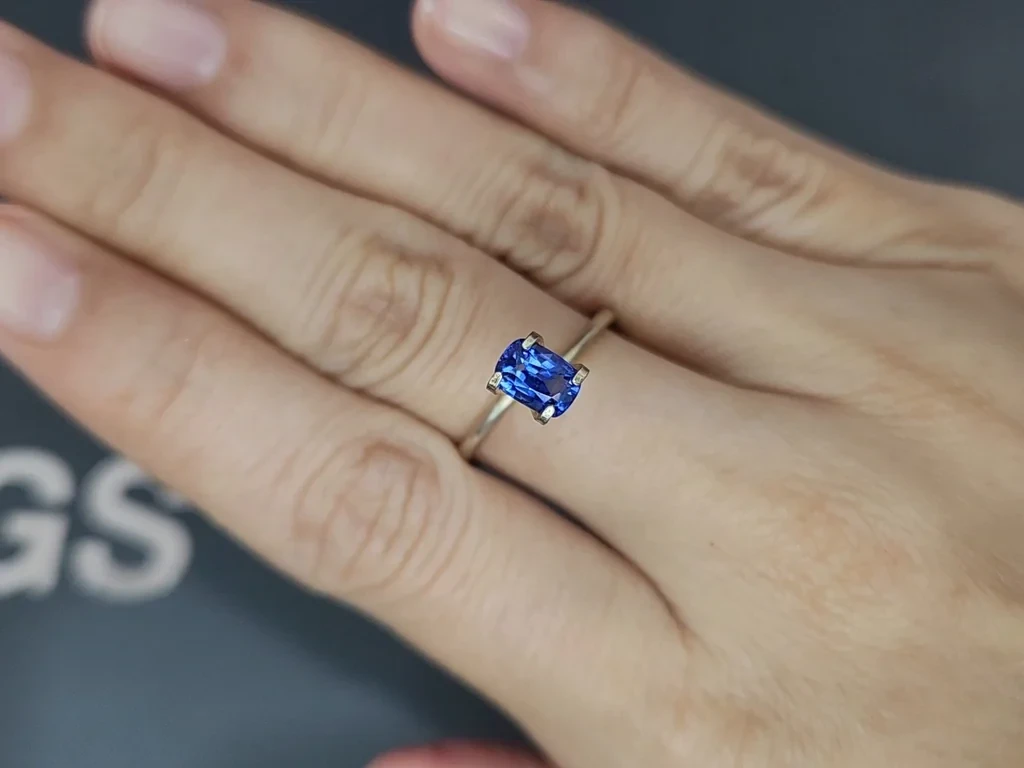 Sapphire Cornflower Blue cushion cut 1.02 carats, Sri Lanka Image №5