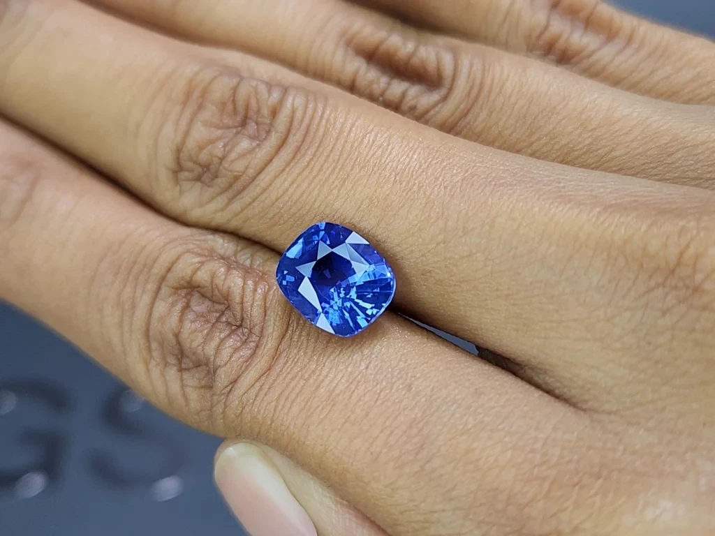 Unbehandelter saphir Intensiv Blauer, kissenförmig 5,02 karat, Sri Lanka Image №2