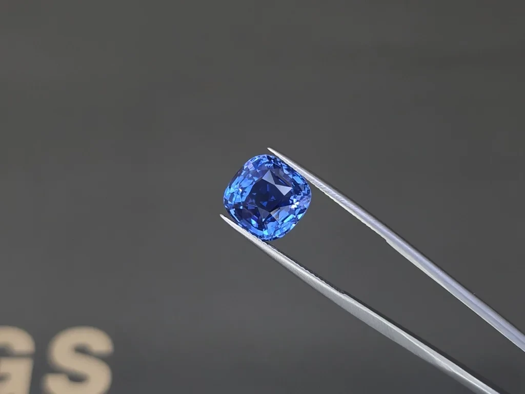 Sapphire Cornflower Blue cushion cut 9.18 carats, Sri Lanka Image №5