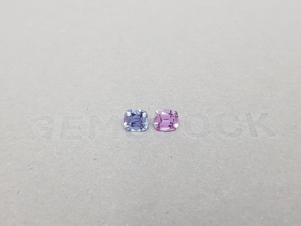 Contrasting pair of delicate sapphires 1.14 ct Image №1