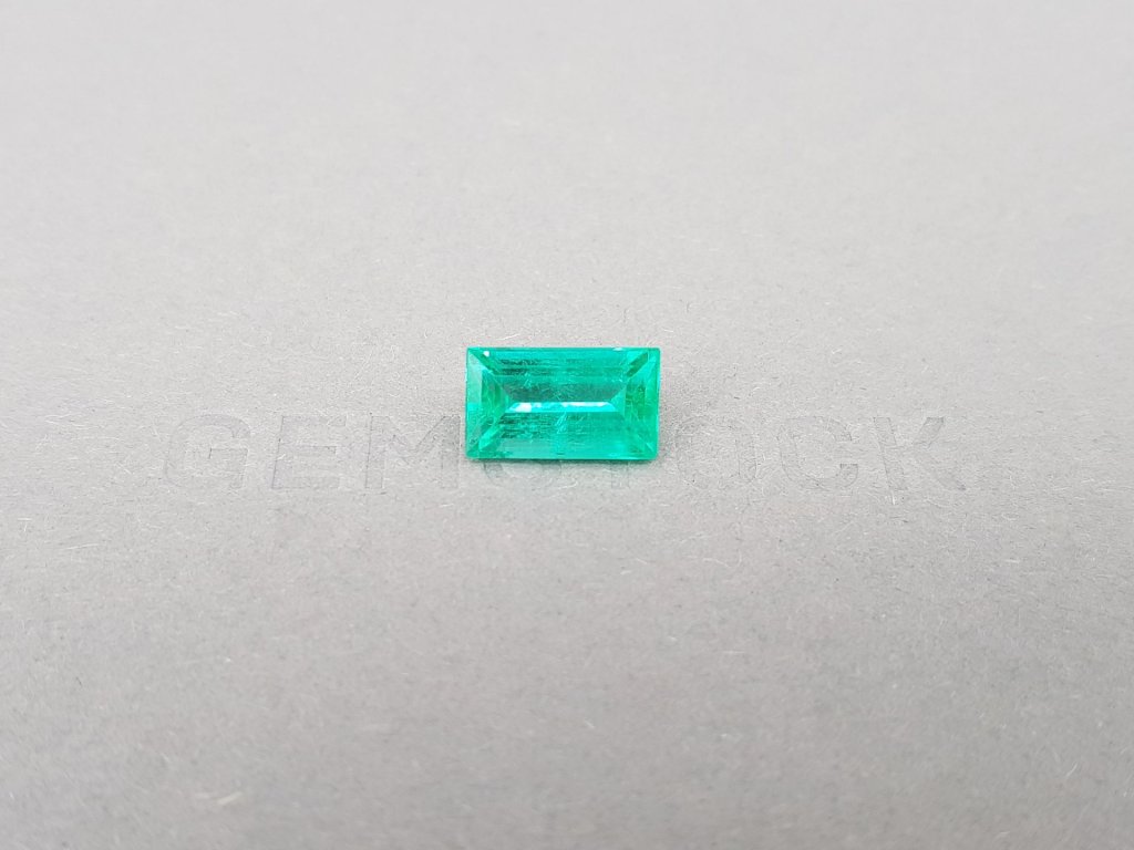 Colombian Vivid Green emerald in baguette cut 3.97 ct Image №1