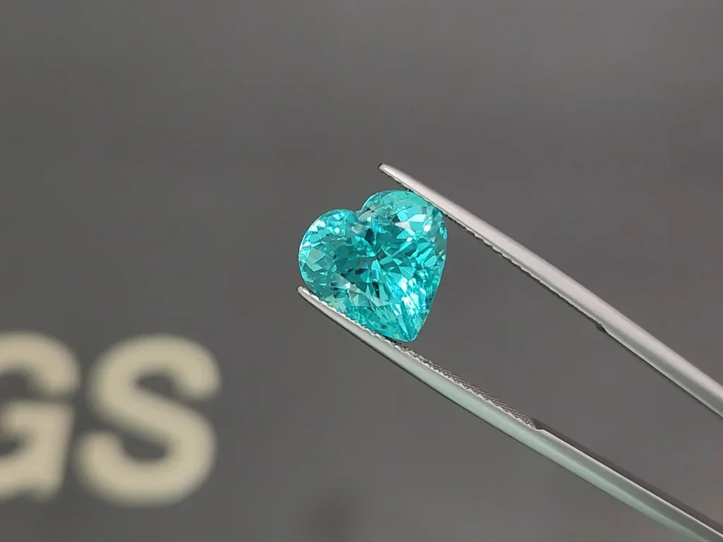 Neonblauer Paraiba-turmalin im herzschliff 5,32 carats, Nigeria Image №3